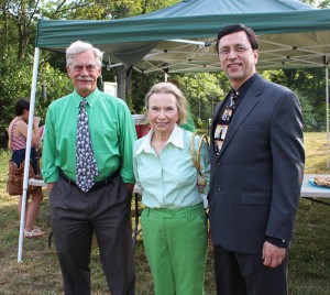 Rob Alvey, Teresa Trouvé and John Cronin (Photo by Suzie Alvey)