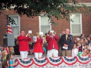 Sammy the Bugler and his spirited “Call to the Post” will officially kick off the 18th annual Belmont Festival Friday, June 5, 6-10 p.m. on Seventh Street. 