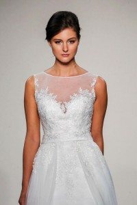 Dennis Basso’s white lace detail is a nod to winter.