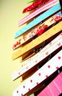 Do It Yourself Decorating Clothespin Wreath Photo by Sabrina SInger-Towns