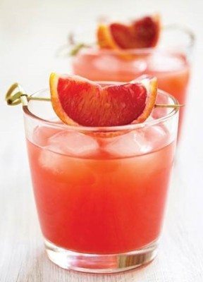 Cocktails_042016_Blood Orange Fizz