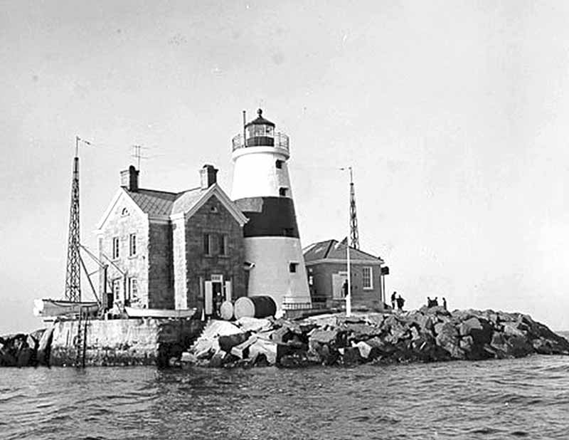 Execution Rocks Lighthouse (Photo by United States Coast Guard) most haunted places on Long Island