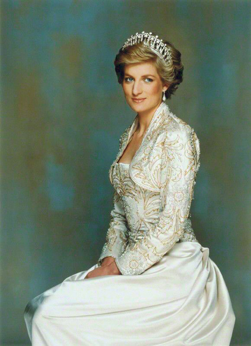 Why Princess Diana & Duchess Kate love Catherine Walker